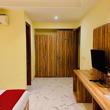 Goodluck House Near Terminal 3 Igi Airport Hotel New Delhi Ngoại thất bức ảnh